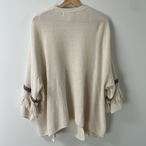 H&M Coachella Cadigan Kimono poncho Cream Knit Embroidered Fringe Sleeve Boho L - Picture 5 of 9
